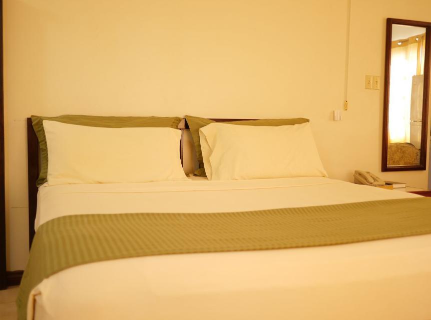 Brandsville Hotel 乔治敦 外观 照片