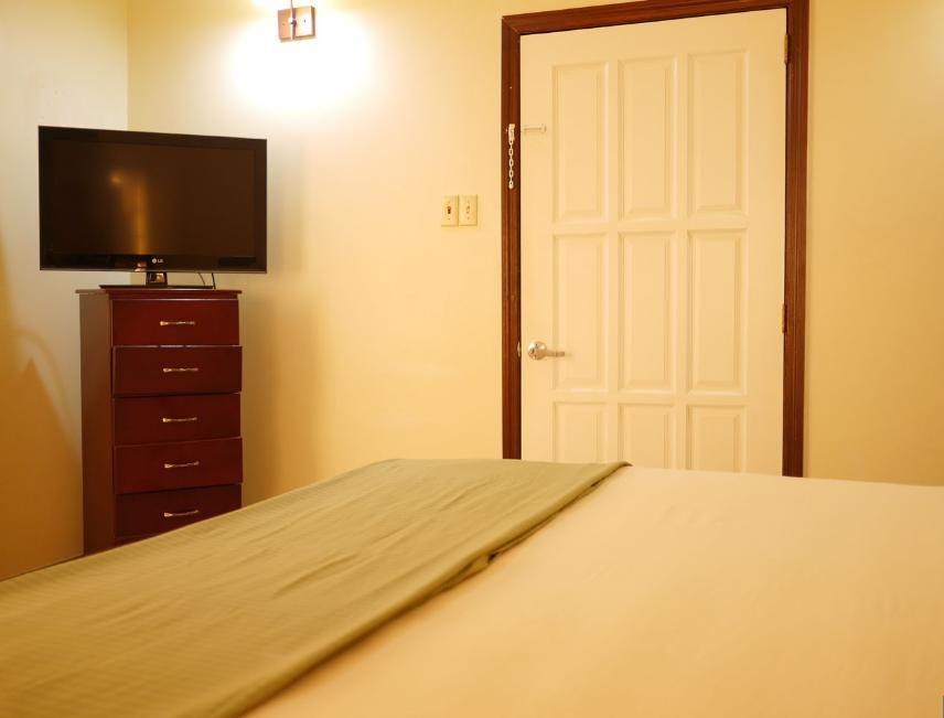 Brandsville Hotel 乔治敦 外观 照片