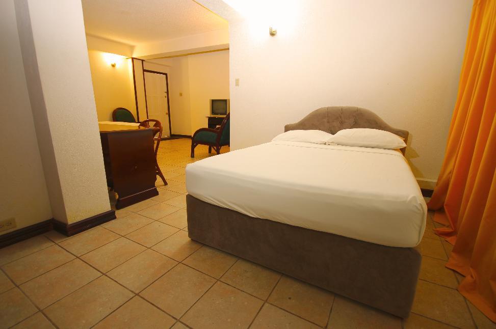 Brandsville Hotel 乔治敦 外观 照片