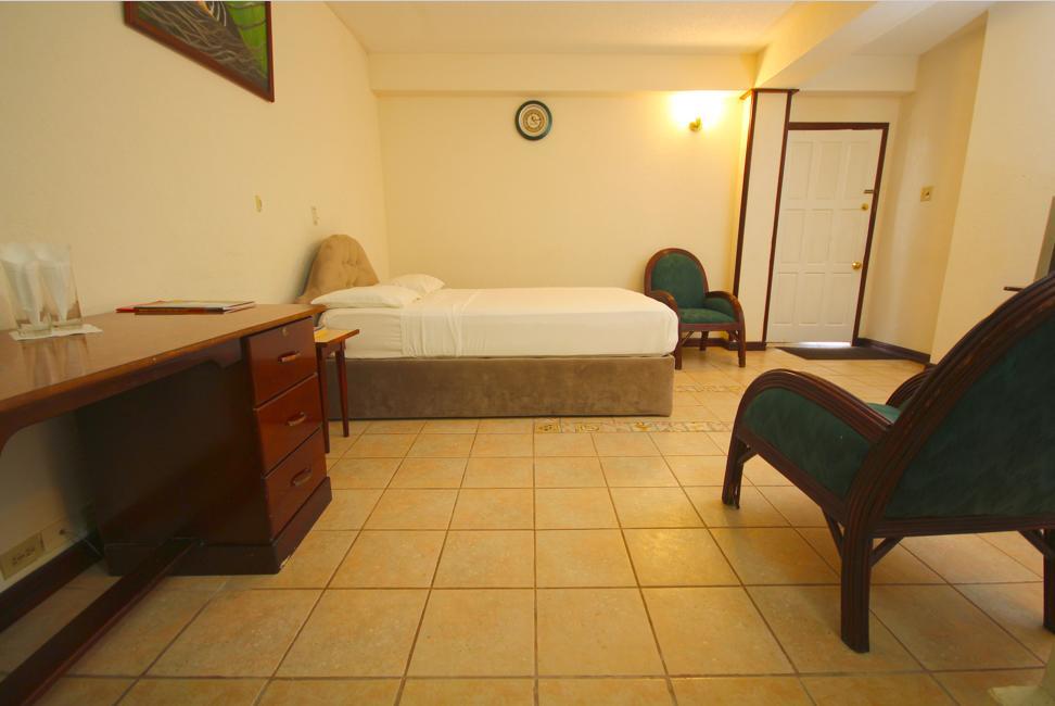 Brandsville Hotel 乔治敦 外观 照片
